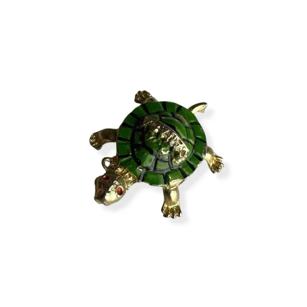 Vintage Canada Gold Tone‎ & Enamel Green Turtle Brooch Pin Red Eyes Souvenir